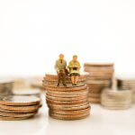 【同一労働同一賃金】どうする?派遣労働者への退職金制度導入|2020年派遣法改正に向けて