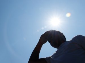 どうする？学校における熱中症対策｜新型コロナウイルス感染症対策との両立のポイント