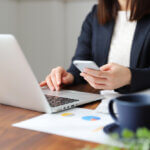 テレワーク時の長時間労働対策として、注目したい「つながらない権利」とは?