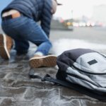 路面凍結による「転倒」に要注意!冬季・降雪期における労働災害防止のポイント