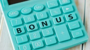 冬のボーナスシーズン到来！「賞与支払届」のお手続きは「支払日から５日以内」に