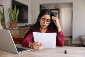 社会保険の「資格取得日誤り」が発覚！適切な訂正方法を解説