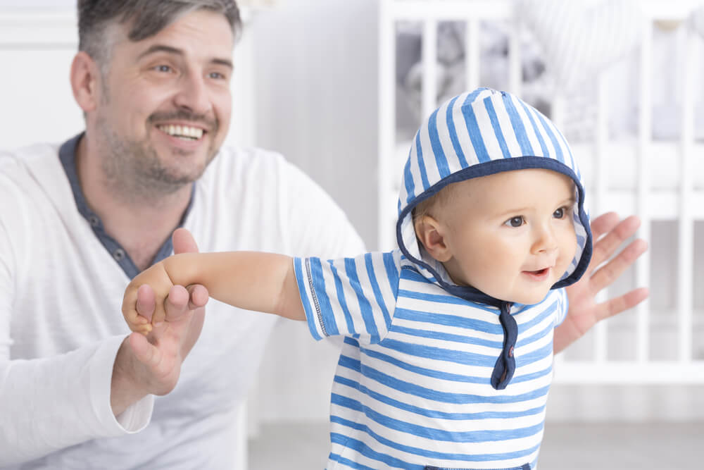 新設が予定される男性版「産休制度」とは?男性の育休等取得は義務化されるって本当?